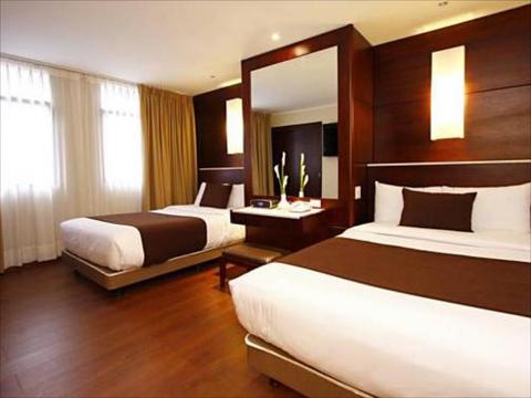 Hotel Reina Isabel Ecuador